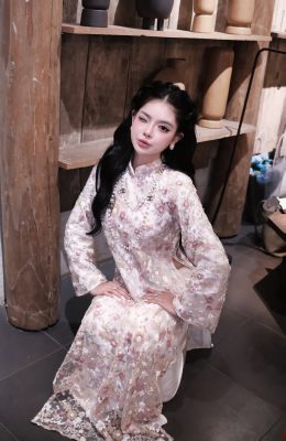 Áo dài truyền thống may sẵn 