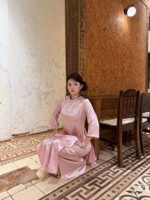 Áo dài truyền thống cổ tròn 